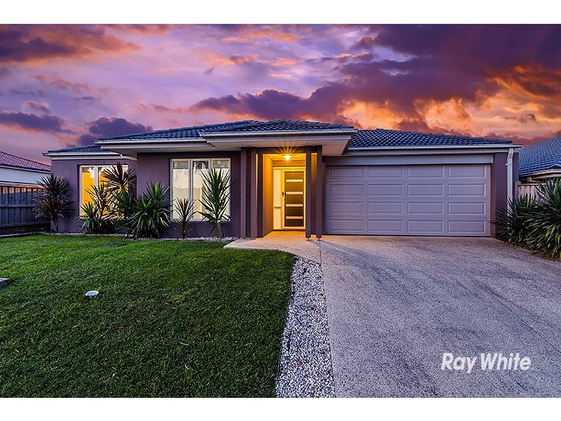 40 Flash Dan Drive, Cranbourne East VIC 3977