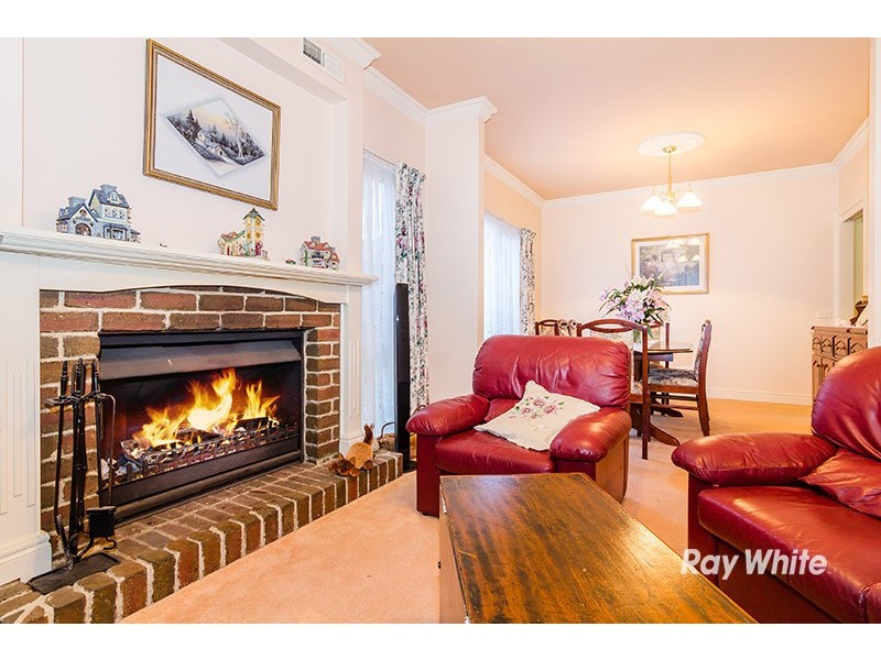 109 Waverley Park Drive, Cranbourne North VIC 3977