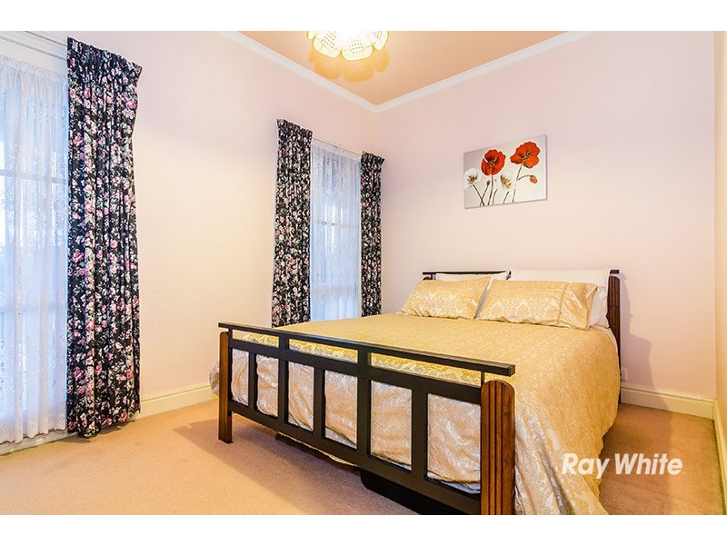 109 Waverley Park Drive, Cranbourne North VIC 3977