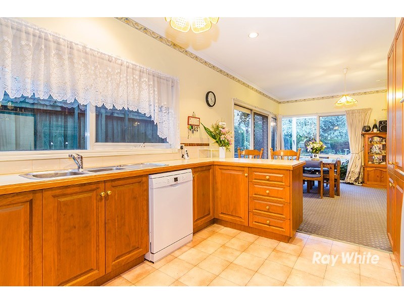 109 Waverley Park Drive, Cranbourne North VIC 3977