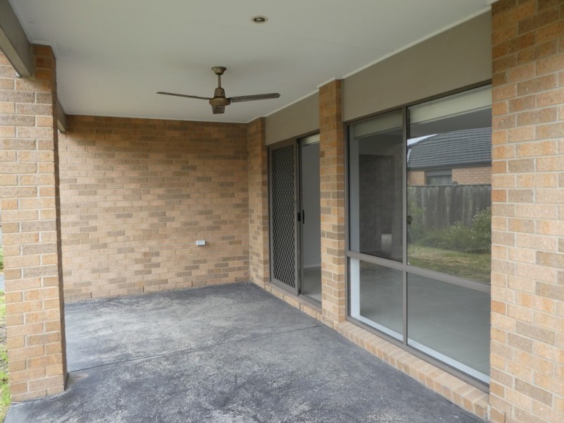 4 Sawgrass Way, Cranbourne West VIC 3977