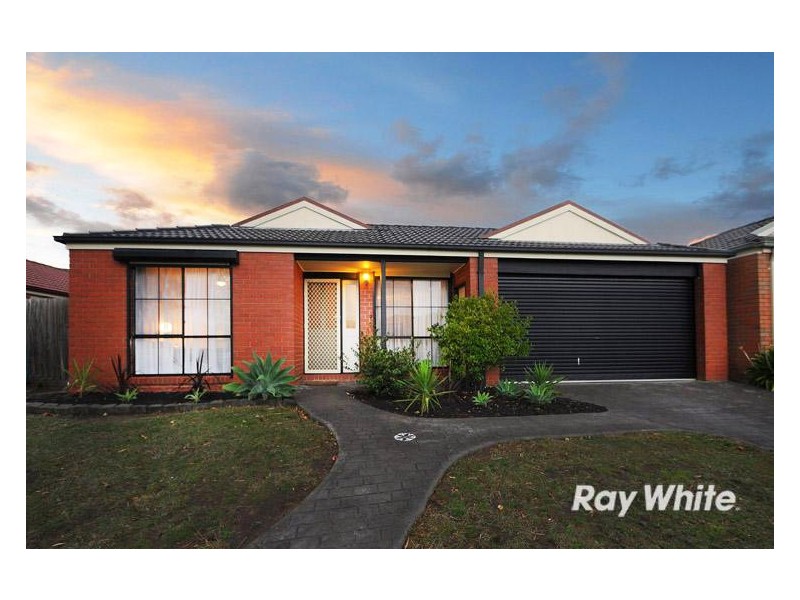 27 Alberton Drive, Cranbourne West VIC 3977