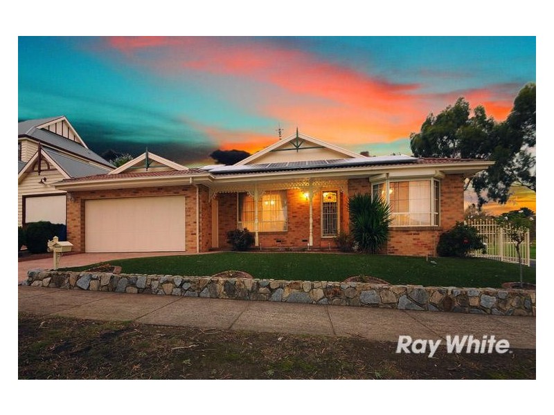 4 Dylan Court, Berwick VIC 3806