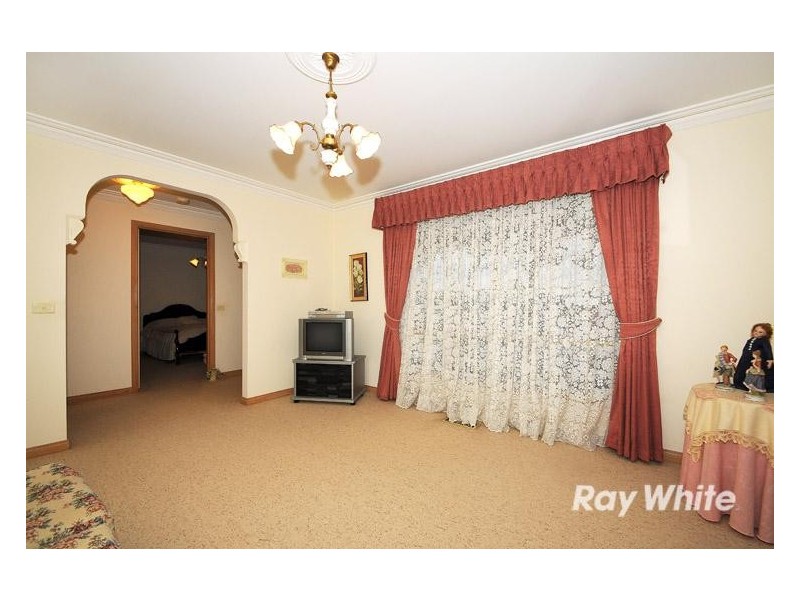 4 Dylan Court, Berwick VIC 3806