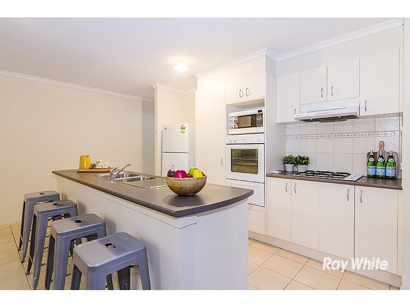7 Taplan Crescent, Cranbourne West VIC 3977