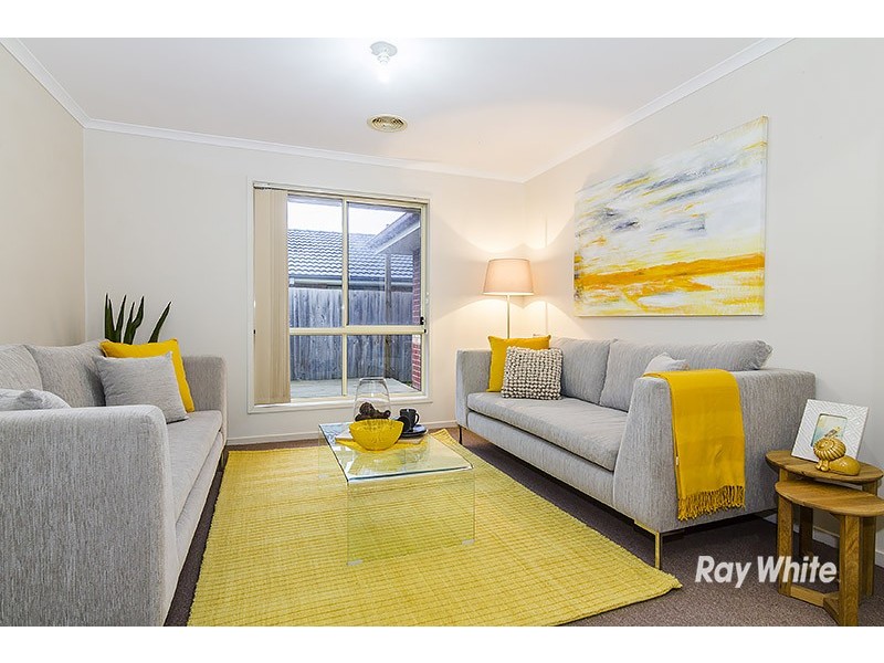 7 Taplan Crescent, Cranbourne West VIC 3977