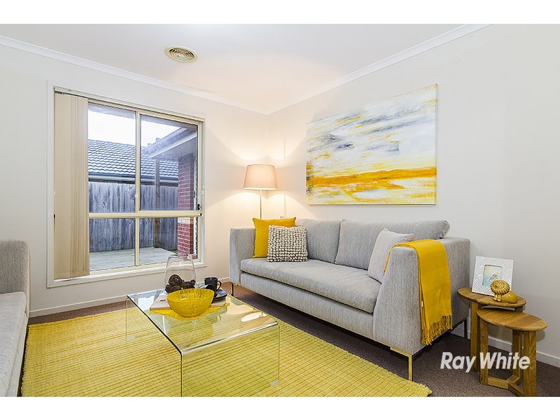 7 Taplan Crescent, Cranbourne West VIC 3977