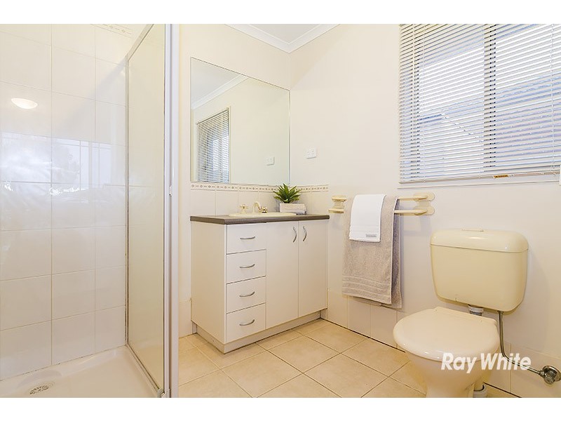 7 Taplan Crescent, Cranbourne West VIC 3977