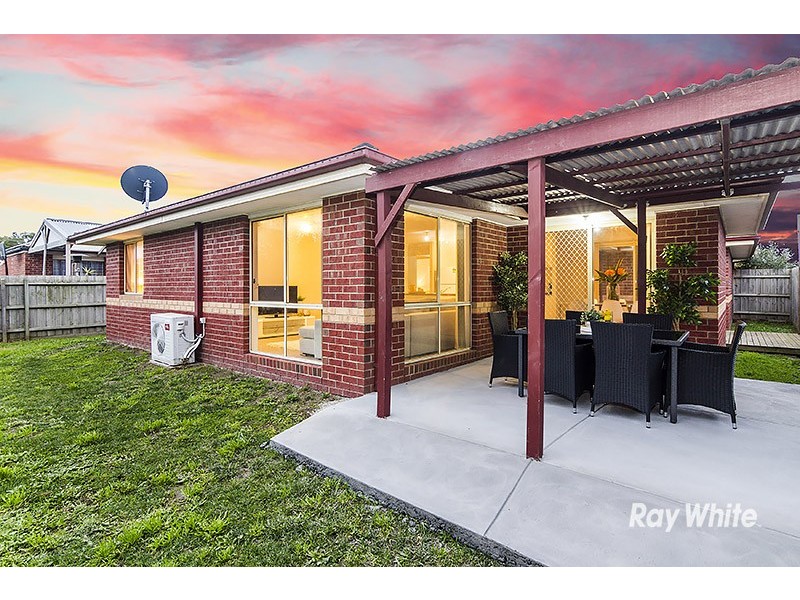 7 Taplan Crescent, Cranbourne West VIC 3977