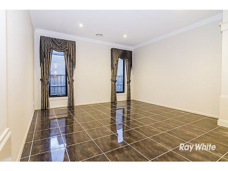 16 Freshwater Boulevard, Lyndhurst VIC 3975