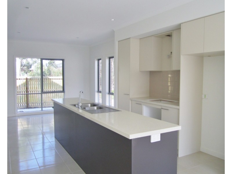 19/2 Sanoma Drive, Skye VIC 3977