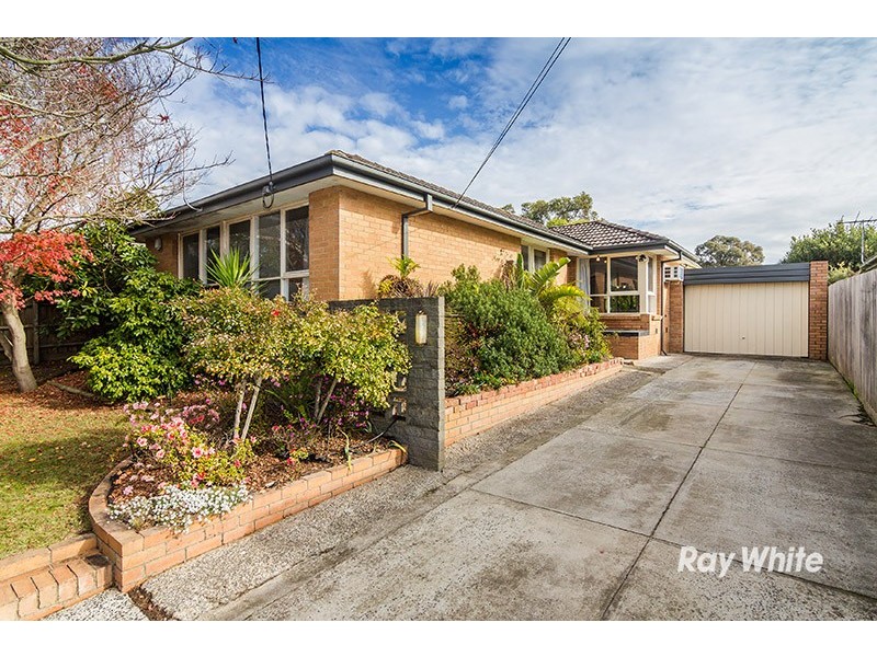 27 Lurline Street, Cranbourne VIC 3977