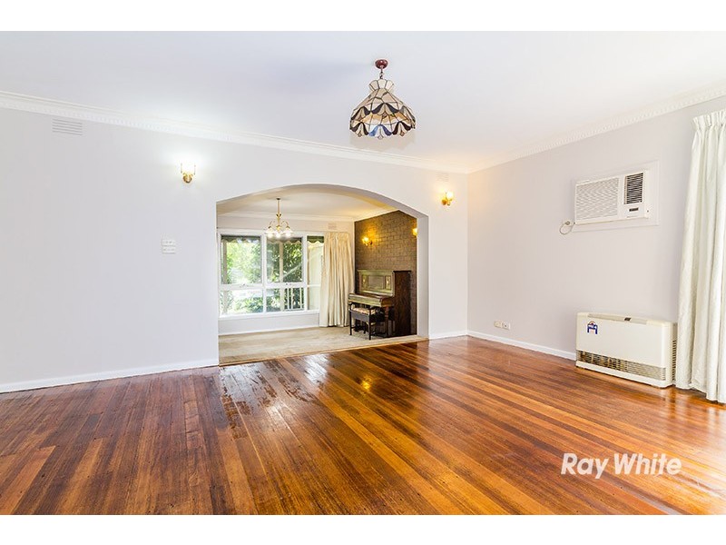 27 Lurline Street, Cranbourne VIC 3977