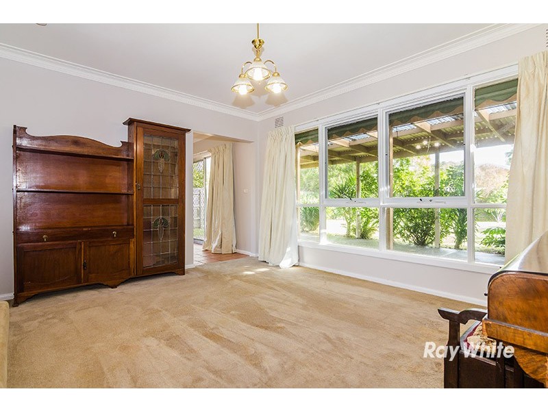27 Lurline Street, Cranbourne VIC 3977