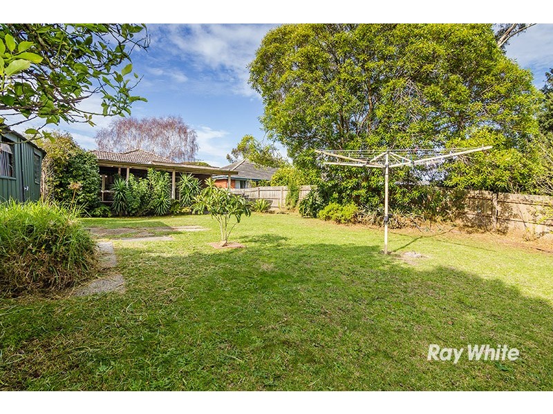 27 Lurline Street, Cranbourne VIC 3977