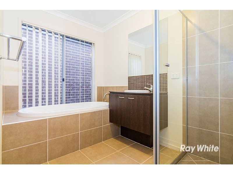 19 Noremac Grove, Lyndhurst VIC 3975