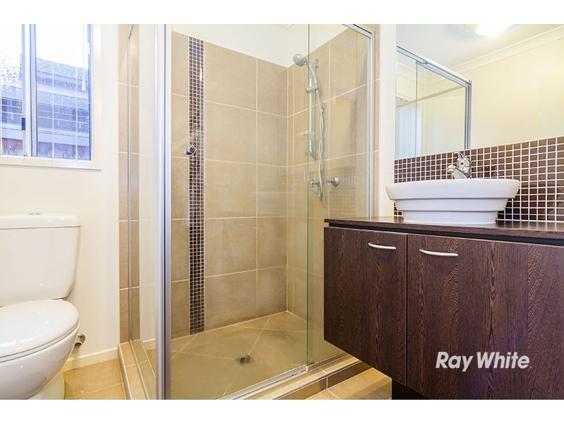 19 Noremac Grove, Lyndhurst VIC 3975