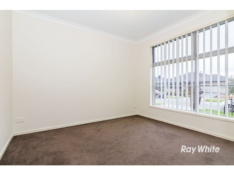 19 Noremac Grove, Lyndhurst VIC 3975