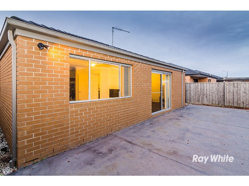 19 Noremac Grove, Lyndhurst VIC 3975