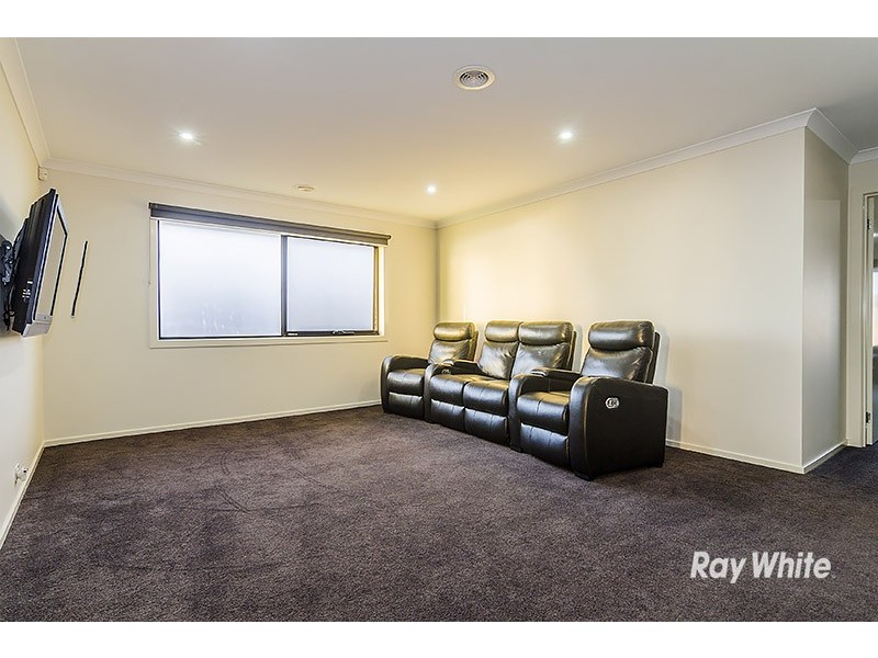 8 Amara Grove, Lyndhurst VIC 3975