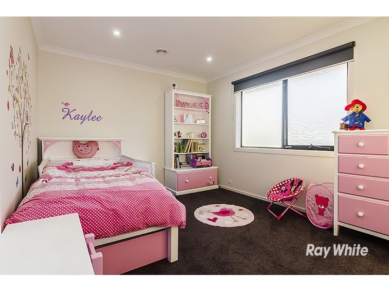 8 Amara Grove, Lyndhurst VIC 3975