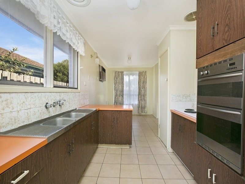 32 Lorna Street, Cranbourne VIC 3977