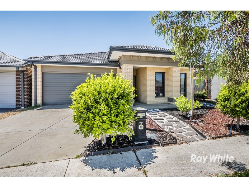 22 Dusky Bells Drive, Cranbourne West VIC 3977