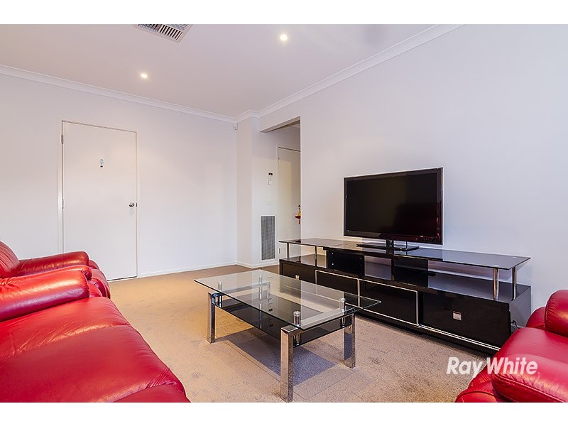 43 Gregson Grove, Lyndhurst VIC 3975