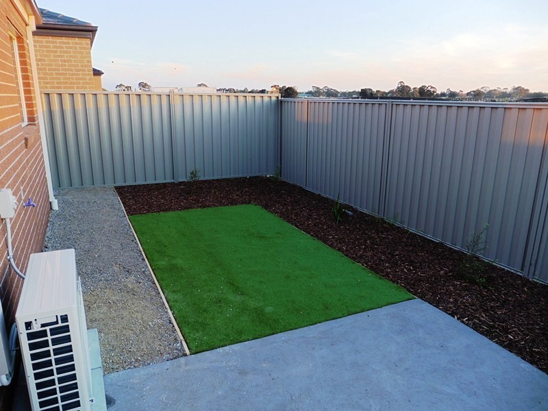 62 McEwan Drive, Cranbourne East VIC 3977