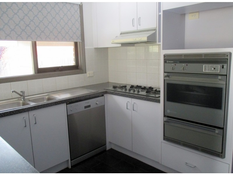 26 Nullica Court, Berwick VIC 3806