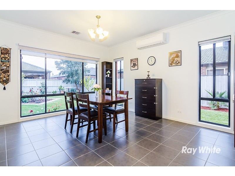 5 Colendy Close, Lyndhurst VIC 3975