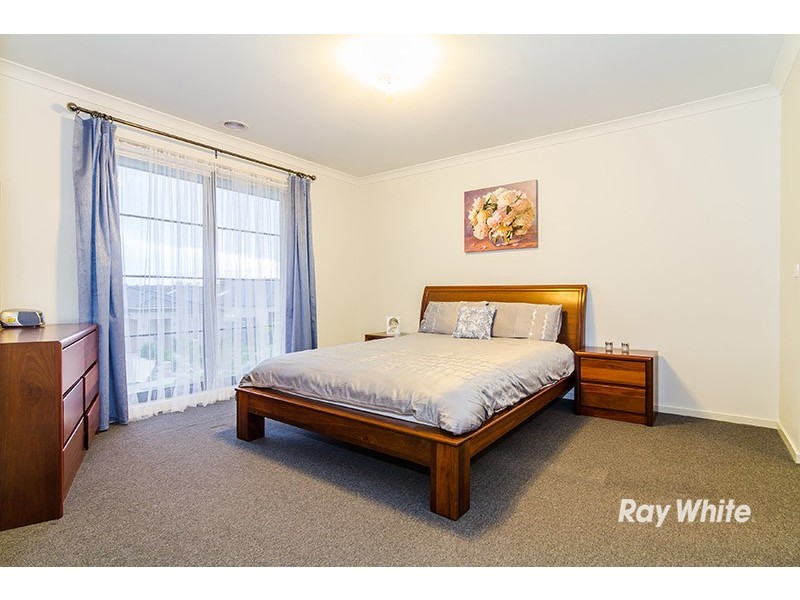 5 Colendy Close, Lyndhurst VIC 3975