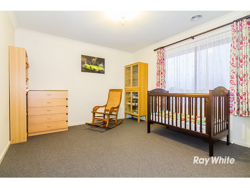 5 Colendy Close, Lyndhurst VIC 3975