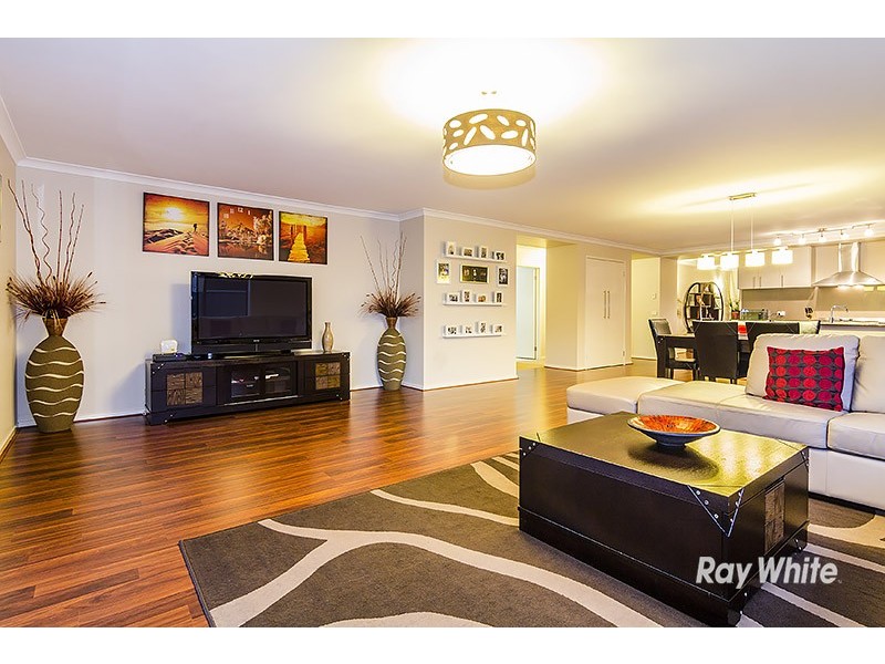 5 Pandora Drive, Cranbourne West VIC 3977