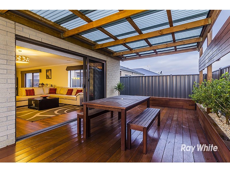 5 Pandora Drive, Cranbourne West VIC 3977