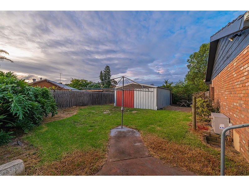 1 Rimfire Crescent, Cranbourne VIC 3977