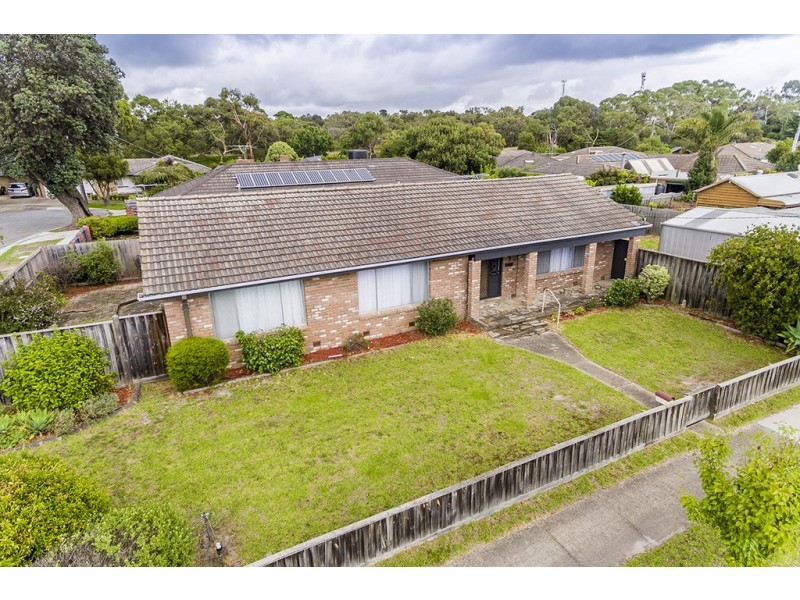 1 Rimfire Crescent, Cranbourne VIC 3977