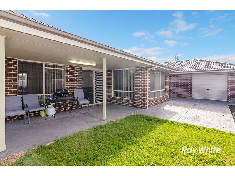 77 Thunderbolt  Drive, Cranbourne East VIC 3977
