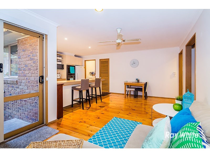 8 Kerrison Drive, Hampton Park VIC 3976