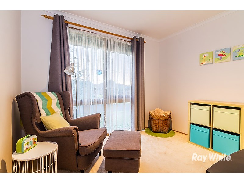 8 Kerrison Drive, Hampton Park VIC 3976