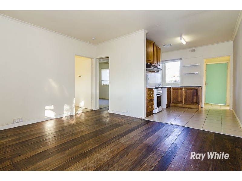 126 Circle Drive South, Cranbourne VIC 3977