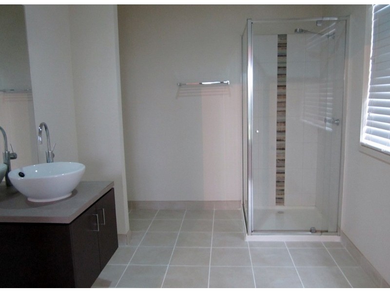 12 Gladiolus Circuit, Cranbourne North VIC 3977