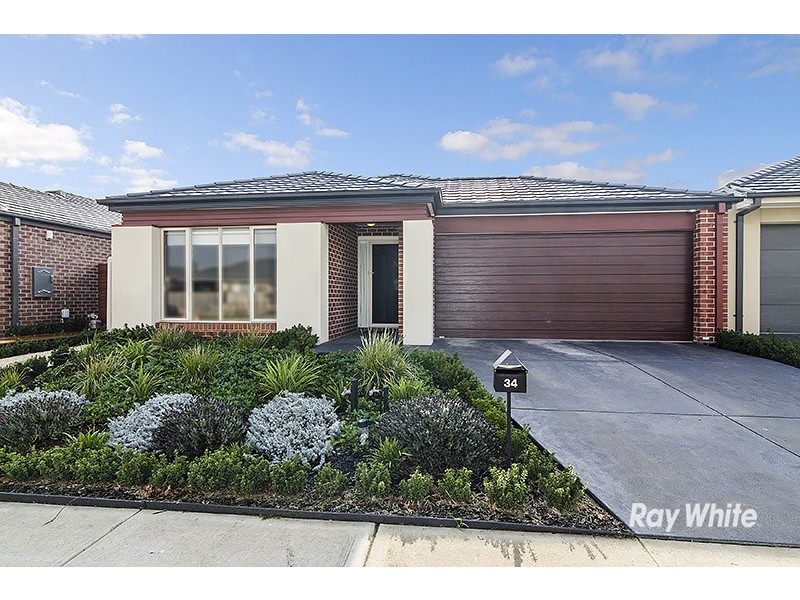 34 Quarters Boulevard, Cranbourne West VIC 3977