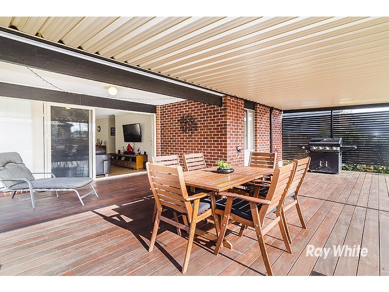 34 Quarters Boulevard, Cranbourne West VIC 3977