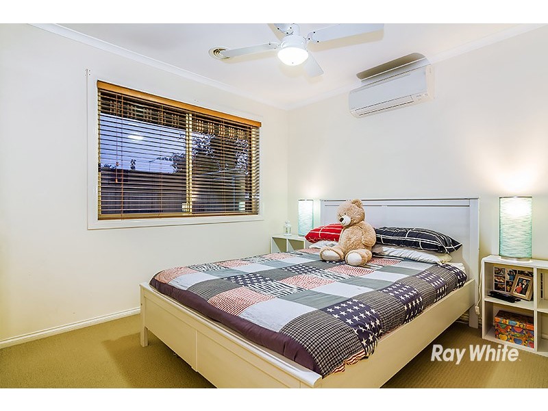 11 Durack Avenue, Lynbrook VIC 3975