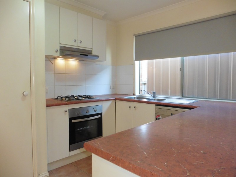 51 Joyce Street, Cranbourne West VIC 3977