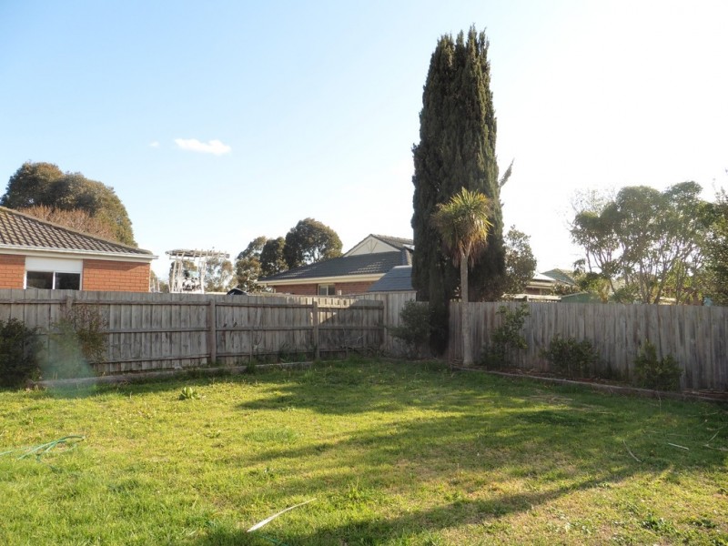 51 Joyce Street, Cranbourne West VIC 3977