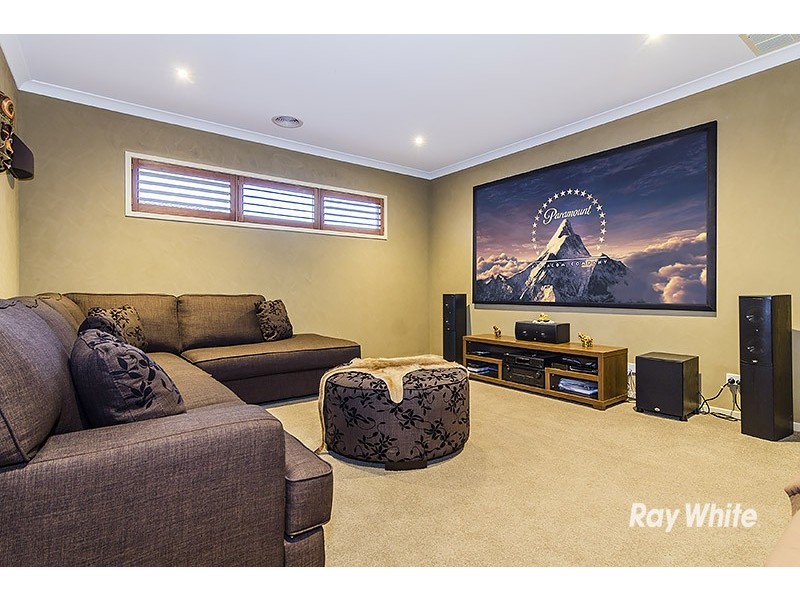 50 William Thwaites Boulevard, Cranbourne North VIC 3977