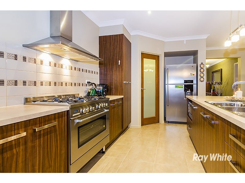 50 William Thwaites Boulevard, Cranbourne North VIC 3977