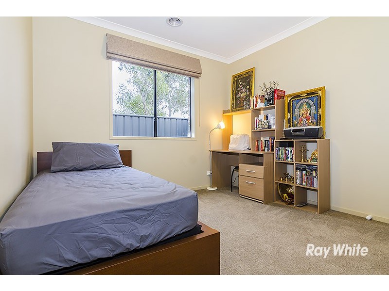 50 William Thwaites Boulevard, Cranbourne North VIC 3977